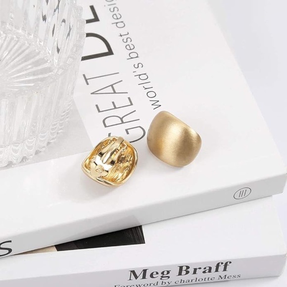 Trendy Matte Gold Tone Clip On Earrings - Picture 5 of 6
